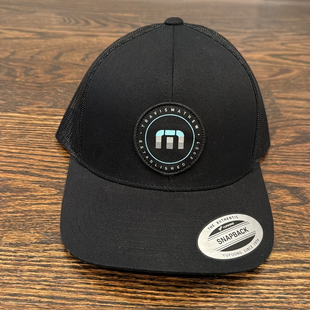 Travis Mathew black Mesh snapback patch hat one size golf hat